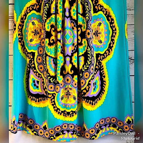 ECI Sleeveless Dress Embellished Keyhole Neck - Picture 3 of 8